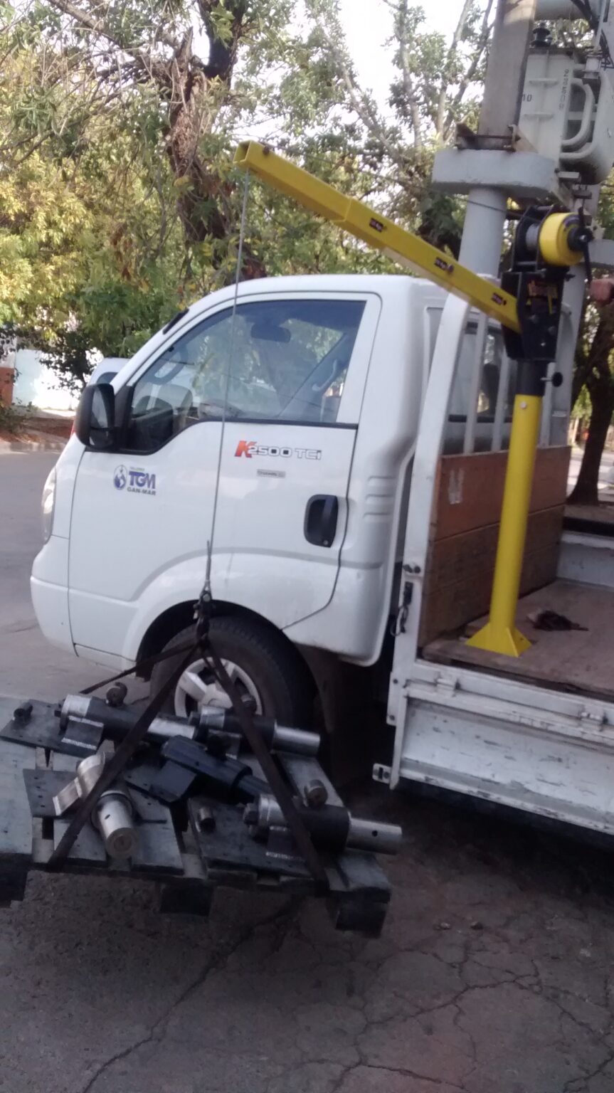 PLUMA PARA UTILITARIO HASTA 500 KGS - Imagen 3